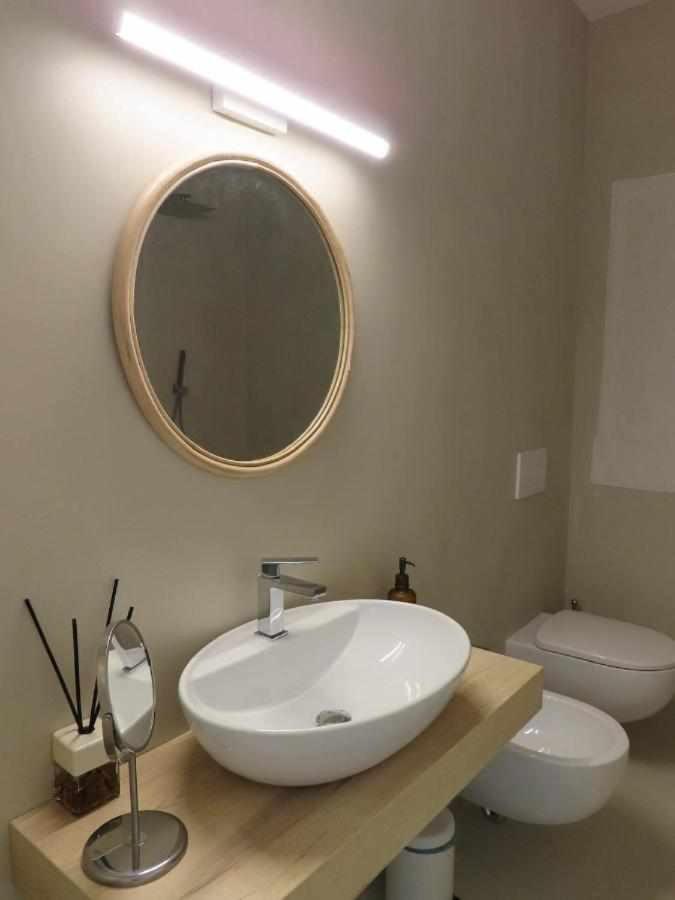 Waterfront Balcony I Grani 1 Resort Style Suite ليفورنو المظهر الخارجي الصورة