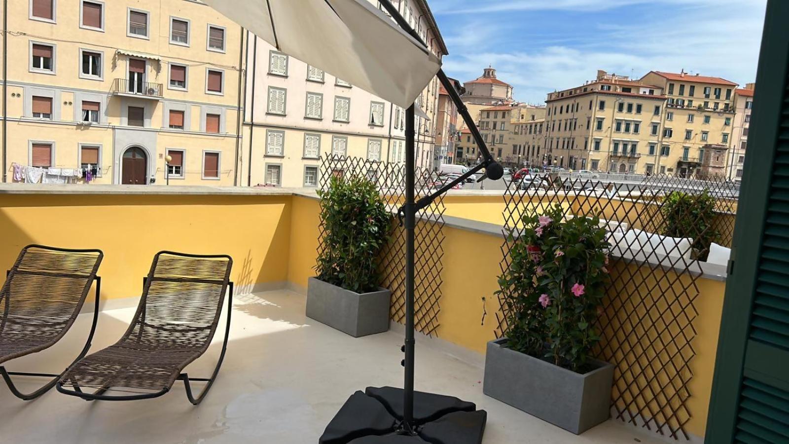 Waterfront Balcony I Grani 1 Resort Style Suite ليفورنو المظهر الخارجي الصورة